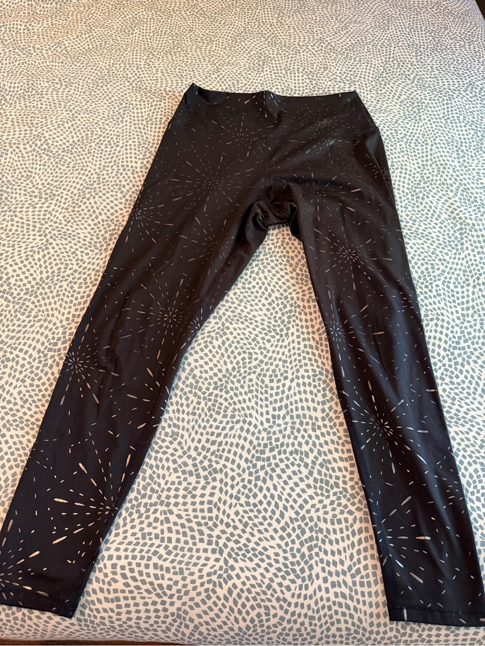 Glyder | Black Leggings with Metallic Silver Burst Print